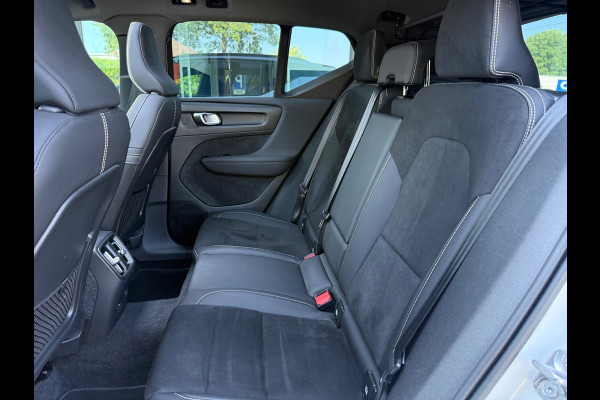 Volvo XC40 Recharge P8 AWD R-Design - Automaat - Alcantara - Pano/Schuifdak - Navi