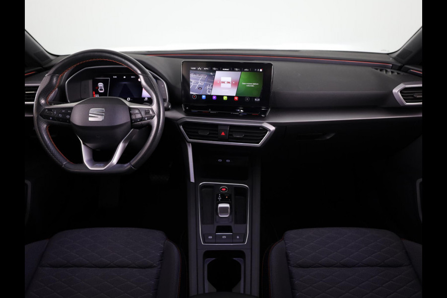 Seat Leon 1.5 eTSI FR Launch Edition Full map navigatie | Dodehoek detectie | Adaptive Cruise Control | 18 inch lm-velgen | Apple Car Play / Android Auto | Rijstrooksensor met correctie | Climat Control