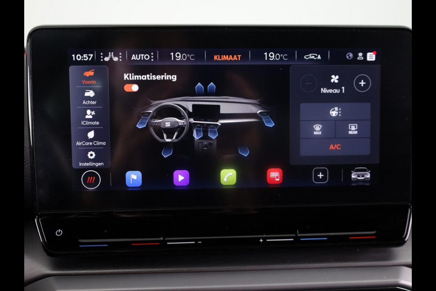 Seat Leon 1.5 eTSI FR Launch Edition Full map navigatie | Dodehoek detectie | Adaptive Cruise Control | 18 inch lm-velgen | Apple Car Play / Android Auto | Rijstrooksensor met correctie | Climat Control