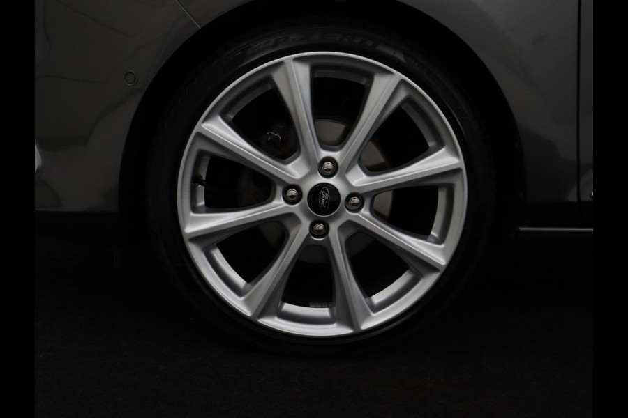 Ford Fiesta 1.0 EcoBoost Vignale | Panoramadak | Leder | Stuur/stoelverwarming | B&O sound | Climate control | Dodehoek detectie | Adaptive Cruise | Camera | Park assist |