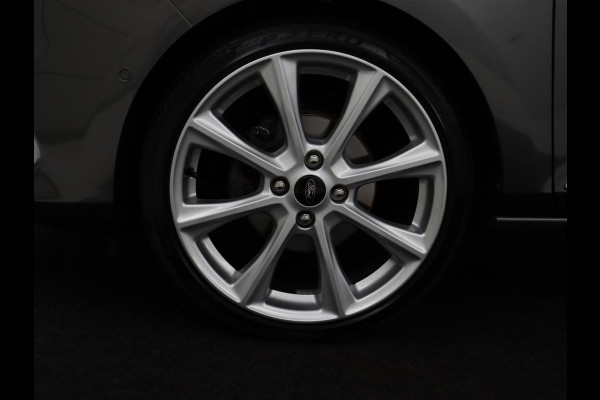 Ford Fiesta 1.0 EcoBoost Vignale | Panoramadak | Leder | Stuur/stoelverwarming | B&O sound | Climate control | Dodehoek detectie | Adaptive Cruise | Camera | Park assist |