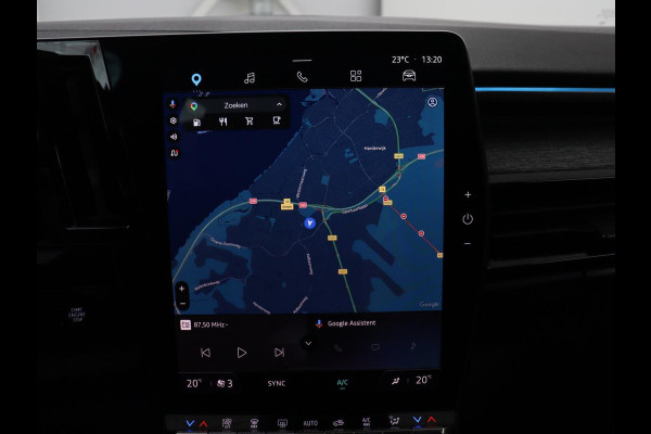 Renault Austral 1.3 mild hybrid | SOH 92,4% | Half leder | Climate control | Carplay | Virtual Dashboard | Adaptive Cruise | Camera | Park assist |
