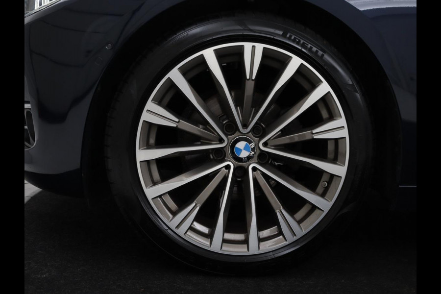 BMW 3-serie Gran Turismo 320i xDrive High Executive Edition | Panoramadak | Elec. Trekhaak | Leder | Memory | Stoelverwarming | Camera | Park assist | Cruise control | 19''