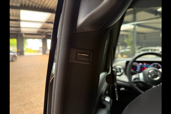 Mercedes-Benz V-Klasse V 300d 4 matic XXL L3 Avantgarde leer/elec deuren Extra lang Trekhaak/19 inch/sportstoelen