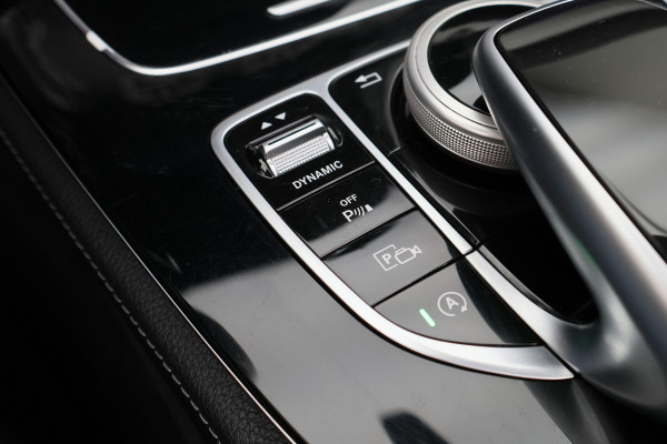 Mercedes-Benz E-Klasse Cabrio 200 25th Anniversary Edition AMG Burmester, Leer, Camera, Apple Carplay, 19", Afn. Trekhaak