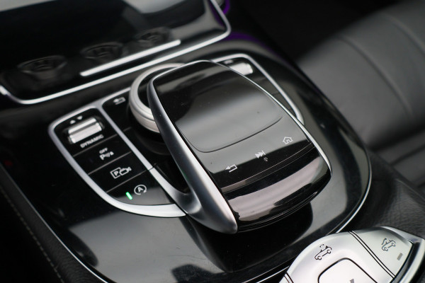 Mercedes-Benz E-Klasse Cabrio 200 25th Anniversary Edition AMG Burmester, Leer, Camera, Apple Carplay, 19", Afn. Trekhaak