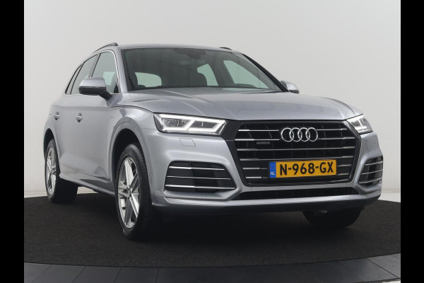 Audi Q5 55 TFSI e quattro Competition | 85,1% | Leder | Sfeerverlichting | Cruise control | Navigatie | 3 zone klimaat | Drive select | PHEV