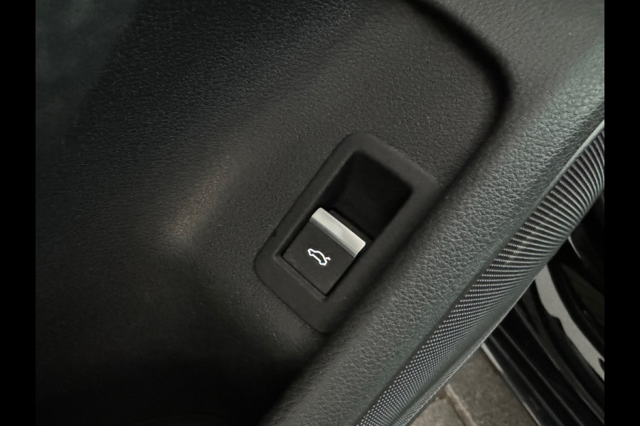 Audi A4 Avant 45 TFSI quattro edition one ACC|Stoelverwarming|Keyless|Lane Assist|Camera