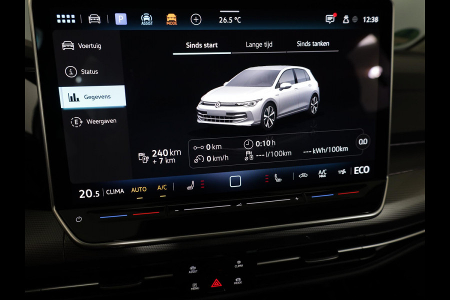 Volkswagen Golf 1.5 eHybrid Style Edition 204 pk Automaat (DSG) | Verlengde garantie | Navigatie | Panoramadak | Trekhaak (wegklapbaar) | Parkeersensoren (Park assist) | Achteruitrijcamera | Head-up display |