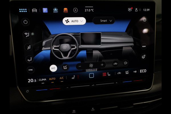 Volkswagen Golf 1.5 eHybrid Style Edition 204 pk Automaat (DSG) | Verlengde garantie | Navigatie | Panoramadak | Trekhaak (wegklapbaar) | Parkeersensoren (Park assist) | Achteruitrijcamera | Head-up display |