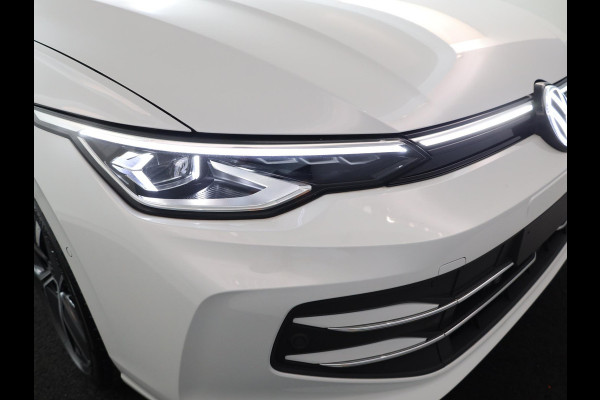 Volkswagen Golf 1.5 eHybrid Style Edition 204 pk Automaat (DSG) | Verlengde garantie | Navigatie | Panoramadak | Trekhaak (wegklapbaar) | Parkeersensoren (Park assist) | Achteruitrijcamera | Head-up display |