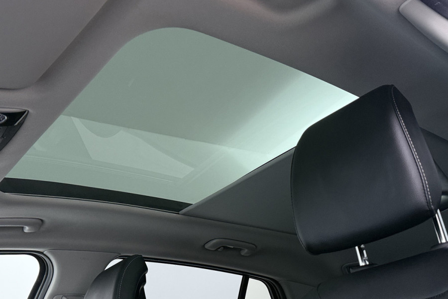 Kia Sportage 1.6 T-GDi Plug-in Hybrid AWD DynamicPlusLine (PANORAMADAK, TREKHAAK, STOEL/STUUR VERWARMING, CAMERA, ELEKTR STOELEN)