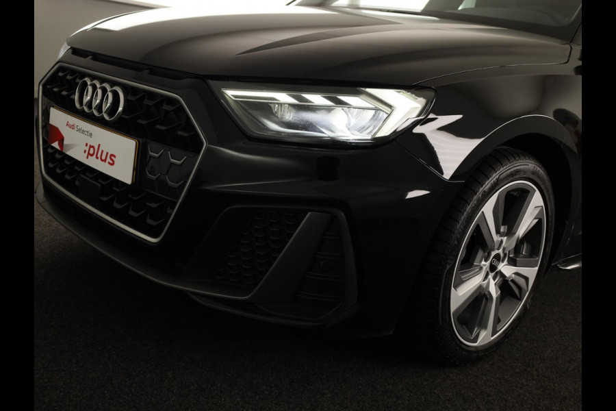 Audi A1 Sportback 30 TFSI S edition 110PK | Navigatie | 17 inch Lichtmetalen velgen | Climatronic | Led verlichting | Parkeersensoren voor en achter | S-line interieur