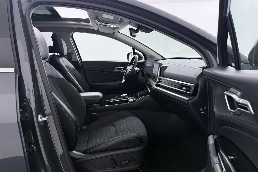 Kia Sportage 1.6 T-GDi Plug-in Hybrid AWD DynamicPlusLine (PANORAMADAK, TREKHAAK, STOEL/STUUR VERWARMING, CAMERA, ELEKTR STOELEN)