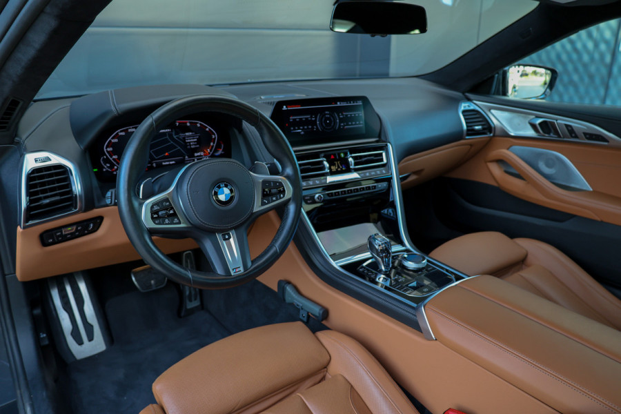 BMW 8 Serie M850i xDrive High Executive | VOL! | DEALER ONDH | CARBON | B&W | NAP | 4WIELSTUURING | HUD | 360 |