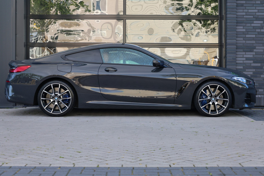 BMW 8 Serie M850i xDrive High Executive | VOL! | DEALER ONDH | CARBON | B&W | NAP | 4WIELSTUURING | HUD | 360 |