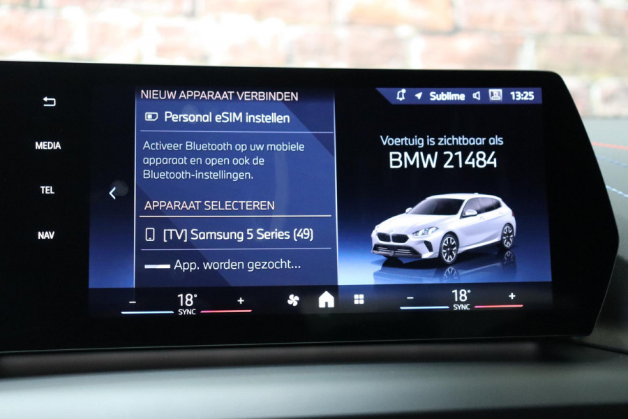 BMW 1-serie 120i High Executive M Sport Pakket Automaat / Adaptief M-onderstel / Sportstoelen / Driving Assistant / Active Guard / Parkeerhulpsysteem / Hoogglans Shadow line