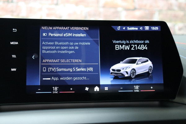 BMW 1-serie 120i High Executive M Sport Pakket Automaat / Adaptief M-onderstel / Sportstoelen / Driving Assistant / Active Guard / Parkeerhulpsysteem / Hoogglans Shadow line