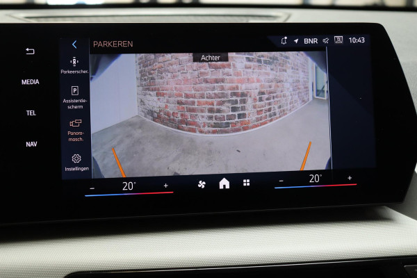 BMW X1 xDrive25e Executive Automaat / Navigatiesysteem / Climate Control / LED / M Dakreling / Active Guard / Parkeerhulpsysteem / DAB / Cruise Control