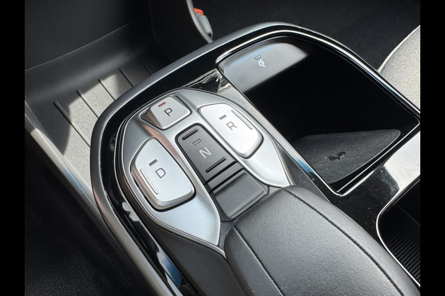 Hyundai IONIQ Comfort EV 38 kWh +300km rijbereik Camera Navi Stoelverwarming Carplay Cruise