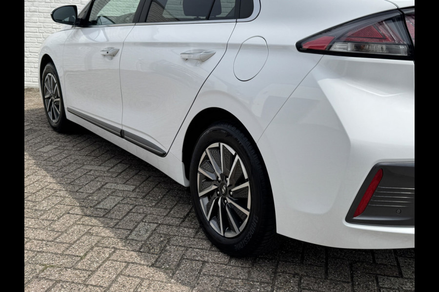 Hyundai IONIQ Comfort EV 38 kWh +300km rijbereik Camera Navi Stoelverwarming Carplay Cruise