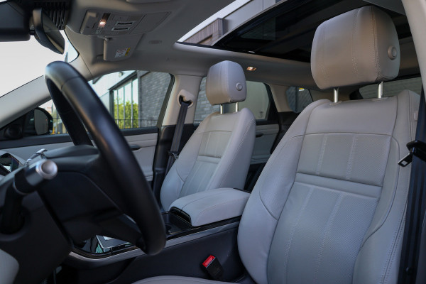 Land Rover Range Rover Evoque 1.5 P300e AWD S | PANO | 360 | ELEK TREKHAAK | DEALER ONDH | ELEK STOELEN |
