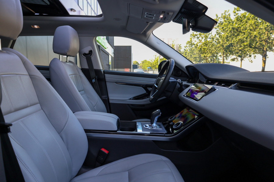 Land Rover Range Rover Evoque 1.5 P300e AWD S | PANO | 360 | ELEK TREKHAAK | DEALER ONDH | ELEK STOELEN |
