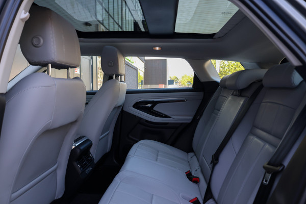 Land Rover Range Rover Evoque 1.5 P300e AWD S | PANO | 360 | ELEK TREKHAAK | DEALER ONDH | ELEK STOELEN |