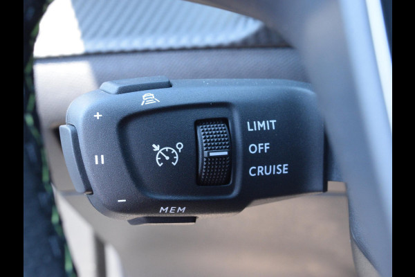 Peugeot e-2008 EV GT Avantage 54 kWh | Warmtepomp | Alcantara | Stoelverwarming