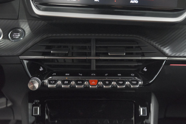 Peugeot 2008 PureTech 130 GT | Dodehoekdetectie | Navigatie | Apple Carplay | Stoelverwarming