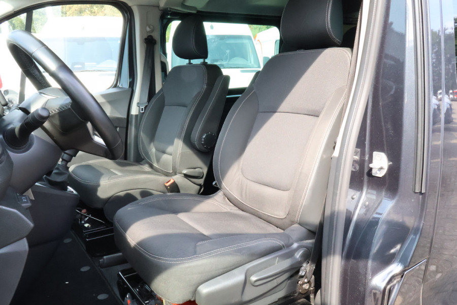 Renault Trafic 2.0 dCi 130pk DC Airco Black Edition Spoilerpakket