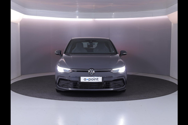 Volkswagen Golf 1.5 eTSI R-Line 130 pk Automaat (DSG) | Navigatie via App | Parkeersensoren | Autom. airco | Apple Carplay/Android Auto | R-Line |