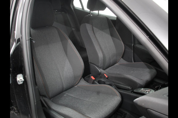 Peugeot 2008 1.2 Hybrid 145 Style Automaat Climate control Cruise control Apple Carplay/ Android Auto led Lichtmetalen velgen Parkeersensoren