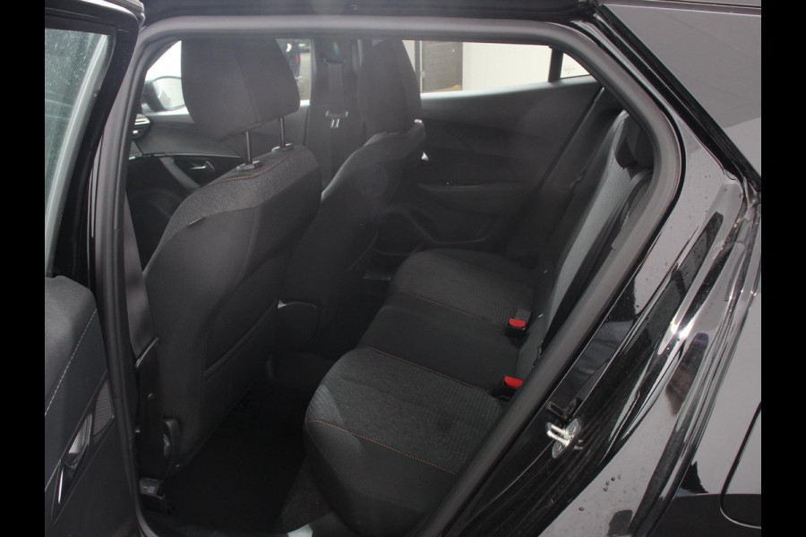 Peugeot 2008 1.2 Hybrid 145 Style Automaat Climate control Cruise control Apple Carplay/ Android Auto led Lichtmetalen velgen Parkeersensoren