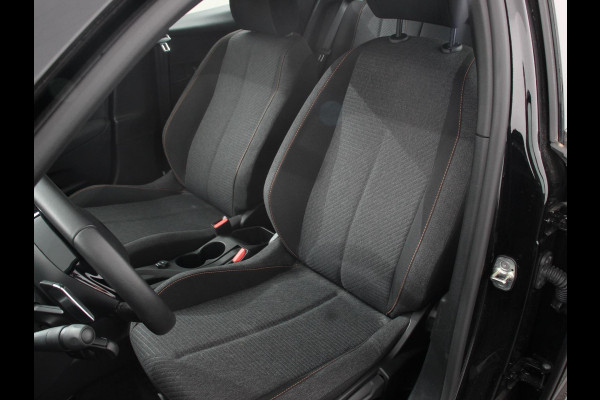 Peugeot 2008 1.2 Hybrid 145 Style Automaat Climate control Cruise control Apple Carplay/ Android Auto led Lichtmetalen velgen Parkeersensoren
