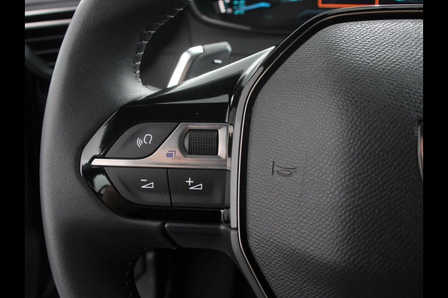 Peugeot 2008 1.2 Hybrid 145 Style Automaat Climate control Cruise control Apple Carplay/ Android Auto led Lichtmetalen velgen Parkeersensoren