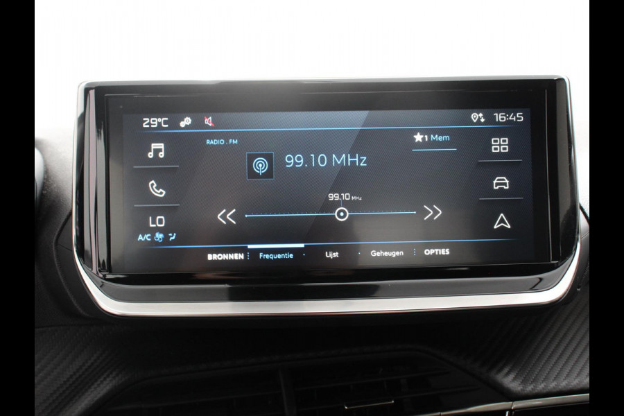 Peugeot 2008 1.2 Hybrid 145 Style Automaat Climate control Cruise control Apple Carplay/ Android Auto led Lichtmetalen velgen Parkeersensoren