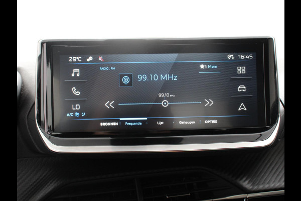Peugeot 2008 1.2 Hybrid 145 Style Automaat Climate control Cruise control Apple Carplay/ Android Auto led Lichtmetalen velgen Parkeersensoren