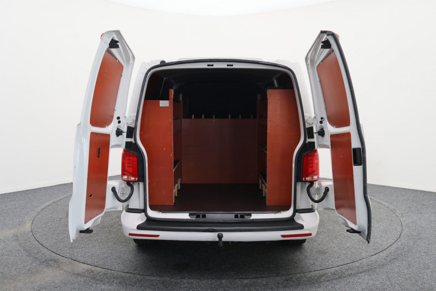 Volkswagen Transporter 2.0 TDI L2H1 28 DSG Apple Carplay, Trekhaak, Cruise, Airco, DAB