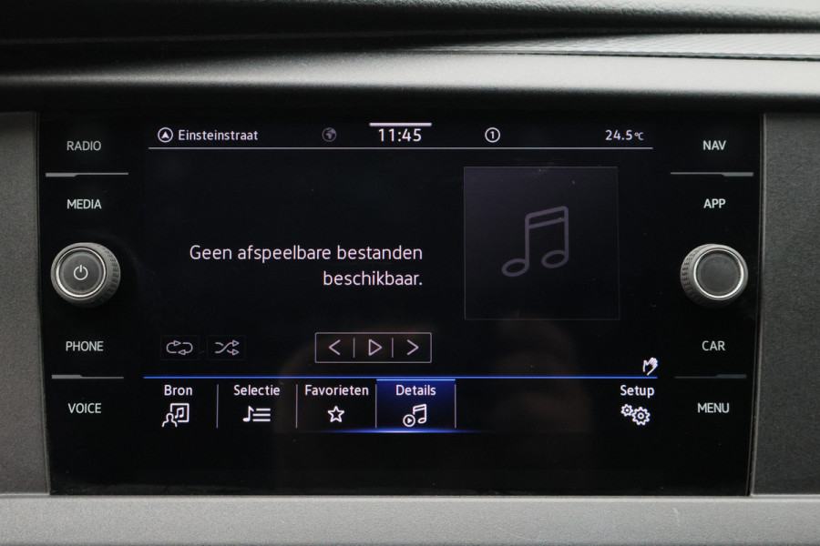 Volkswagen Transporter 2.0 TDI L2H1 28 DSG Apple Carplay, Trekhaak, Cruise, Airco, DAB