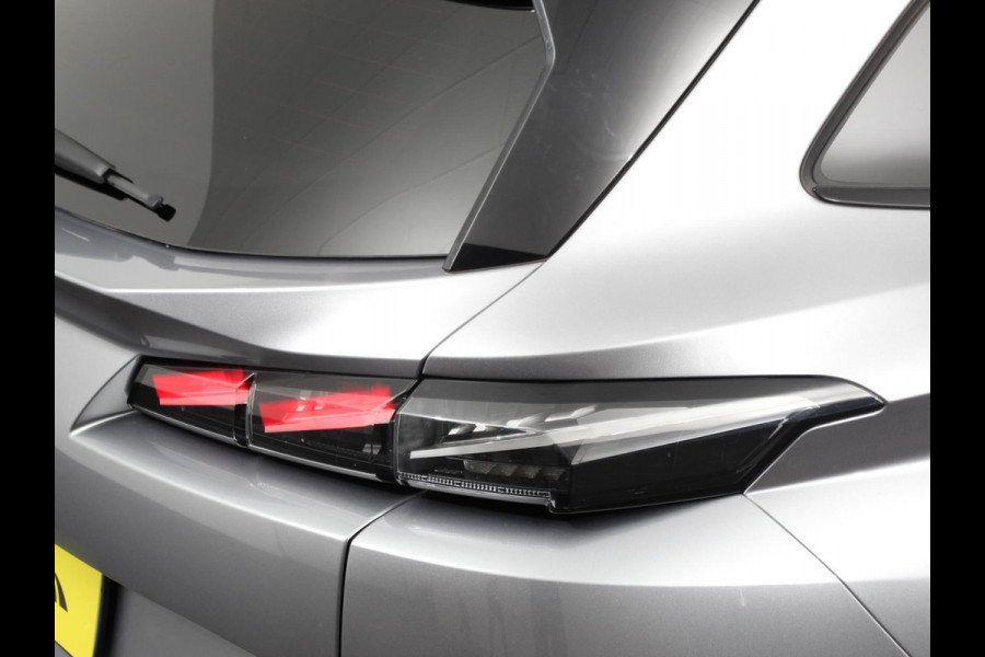 Peugeot 308 SW 1.6 Plug-in Hybrid 225 GT Navigatie Apple Carplay/Android Auto Camera Parkeersensoren Adaptive Cruise Control Stoelverwarming FULL LED Climate Control Virtual Cockpit Lichtmetalen velgen