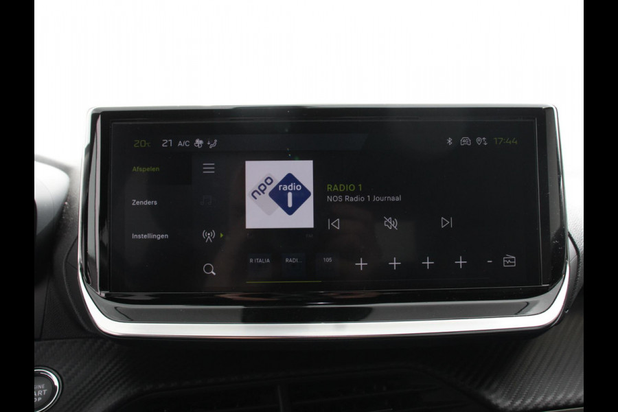Peugeot e-2008 EV Allure 50 kWh Navigatie Apple Carplay/Android Auto Climate Control Led Parkeer sensoren Cruise Control Stoelverwarming