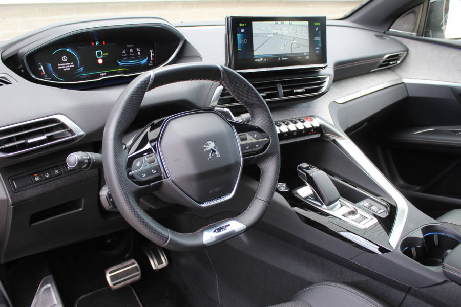 Peugeot 3008 1.6 HYbrid 225 GT 96% SOH | Panoramadak | Led | Navigatie | Winterpack