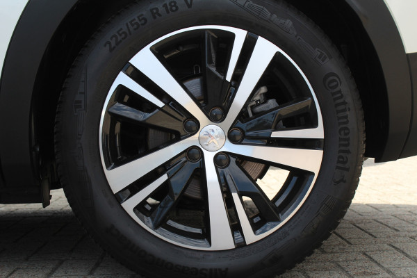 Peugeot 3008 1.6 HYbrid 225 GT 96% SOH | Panoramadak | Led | Navigatie | Winterpack