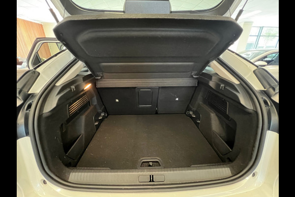 Citroën C4 1.2 Puretech Shine - AUTOMAAT - PANO - LEDER - HUD - ACC - CAMERA