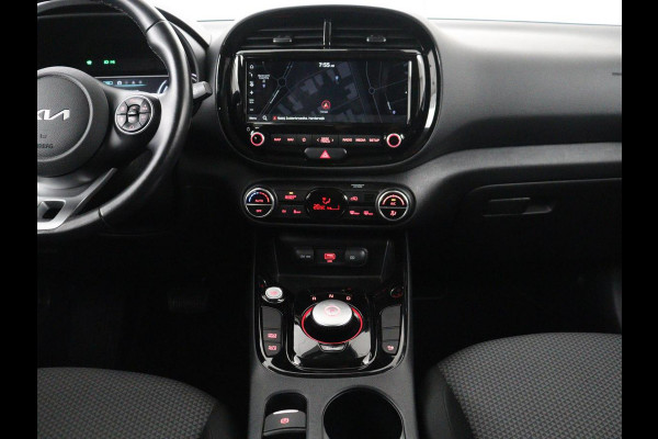 Kia e-Soul DynamicLine 64 kWh | SOH 97,5% | Cruise control | Carplay | Park assist | Camera | Climate control | Virtueel dashboard | plug-in