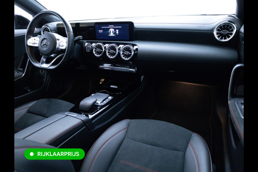 Mercedes-Benz CLA-Klasse Shooting Brake 250 e AMG Line Night Pack 218 PK | Panoramadak | Afn. trekhaak | Stoelverwarming | Navigatie | Sfeerverlichting Camera, Car-play, , Multibeam led, 19"LMV