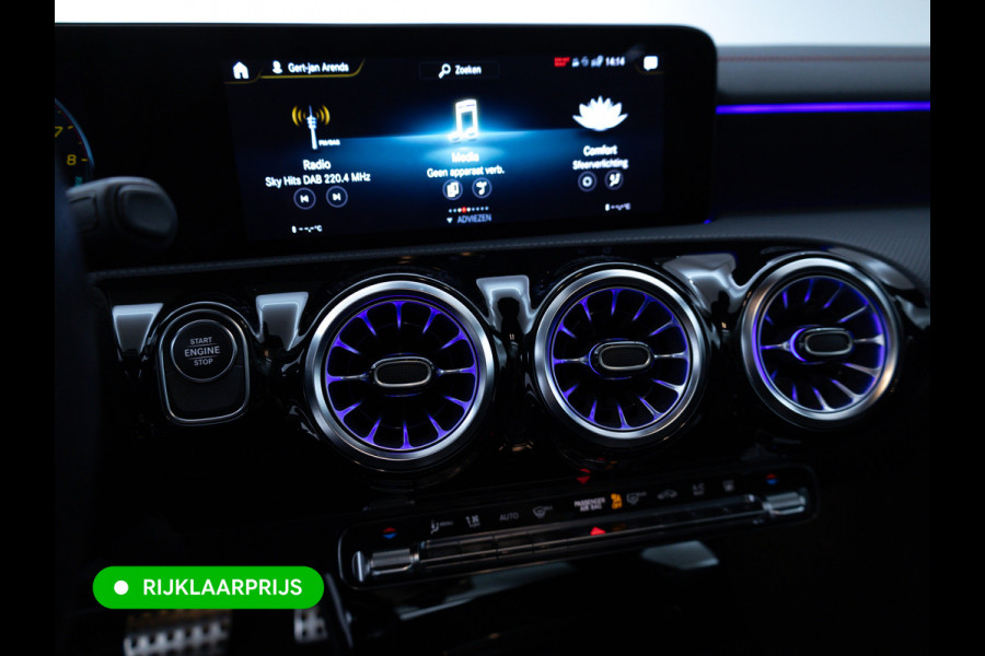 Mercedes-Benz CLA-Klasse Shooting Brake 250 e AMG Line Night Pack 218 PK | Panoramadak | Afn. trekhaak | Stoelverwarming | Navigatie | Sfeerverlichting Camera, Car-play, , Multibeam led, 19"LMV