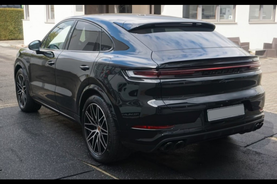 Porsche Cayenne Coupé Coupe E-Hybride Sport Design Black Edition Sport-chrono Pakket-Soft Close -Bose