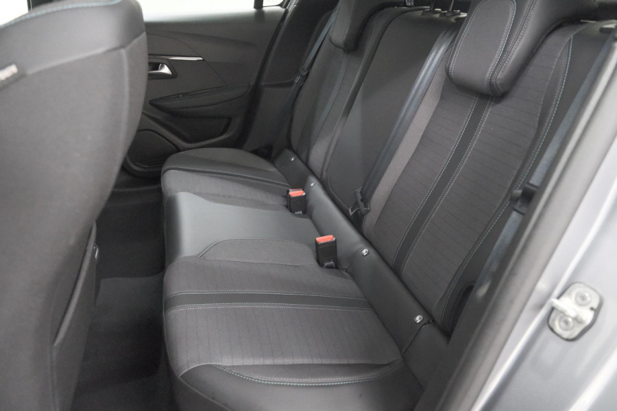 Peugeot 208 PureTech 100 Allure | Navigatie | Parkeersensoren | Apple Carplay